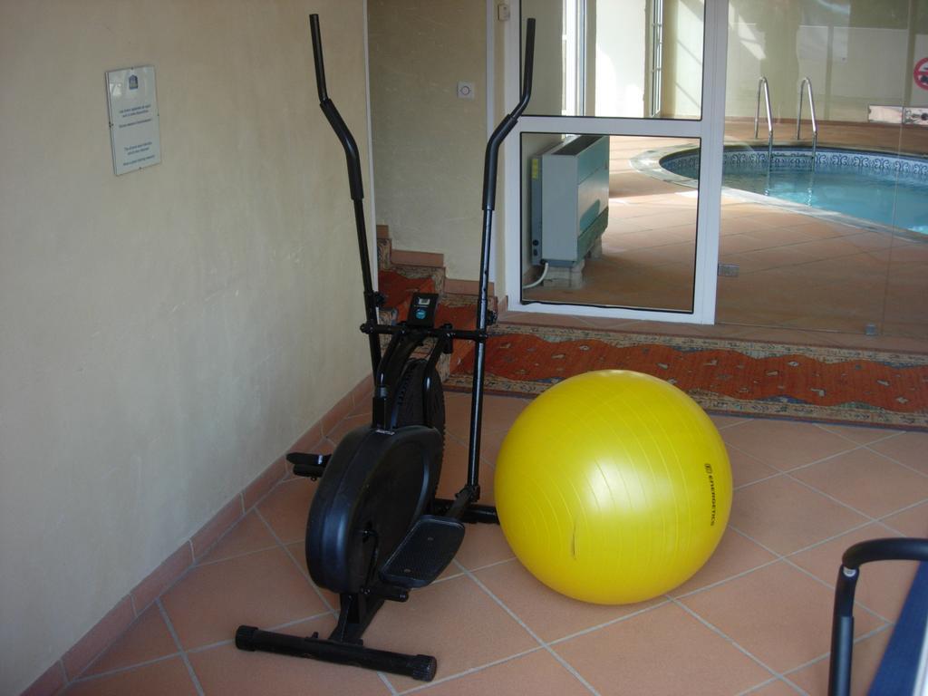 Best Western Montagne Noire Lagarrigue  Exterior photo